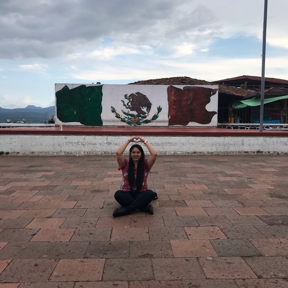 Meet your Posher, Mari - Picture 4 of 4